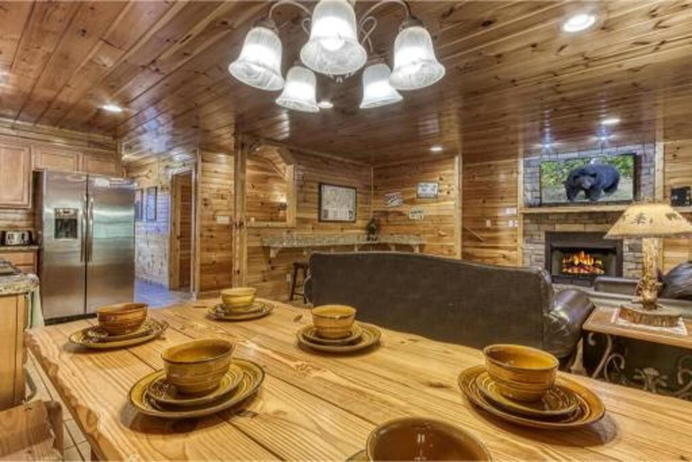 Dreams Come True With This Luxury Cabin! 蓋特林堡 外观 照片